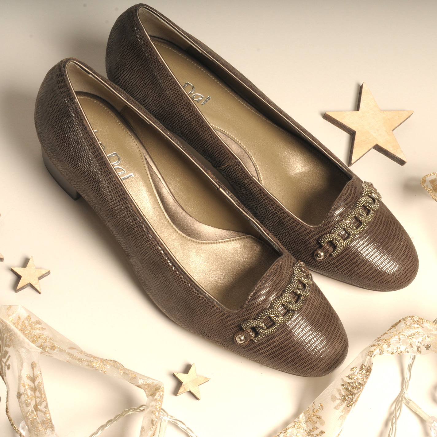 Van_Dal_Croc_Taupe_Pumps