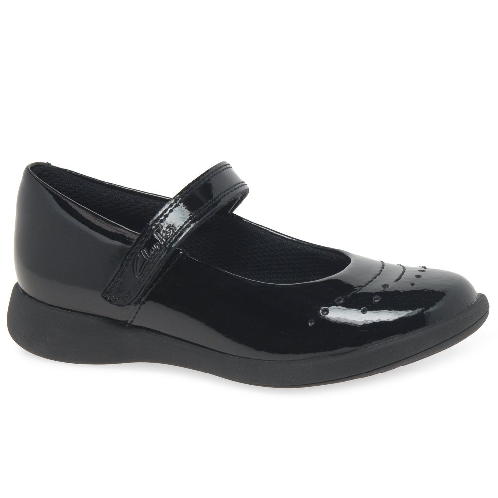 Clarks Girls Black Patent Etch Gem K School Shoes Colour: :, Fit: G Size 12.5 Kids