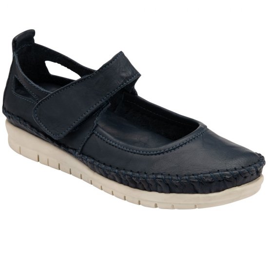 Keryn Womens Shoes