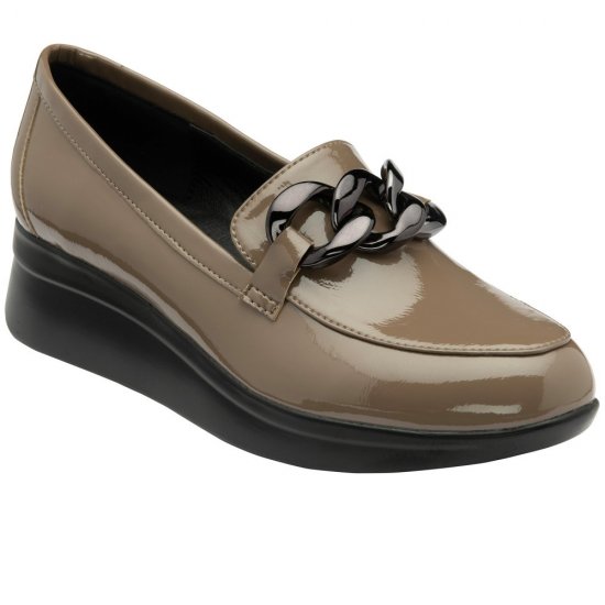 Preston Womens Loafers