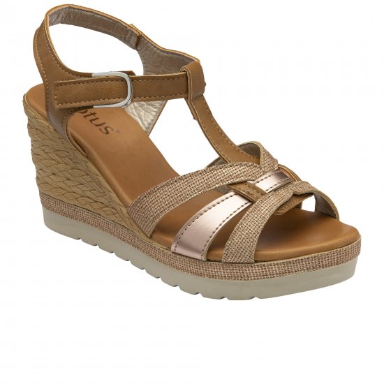 Cavallo Womens Wedge Sandals