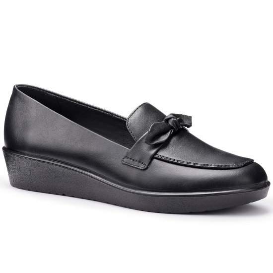 Amber Womens Low Wedge Loafers