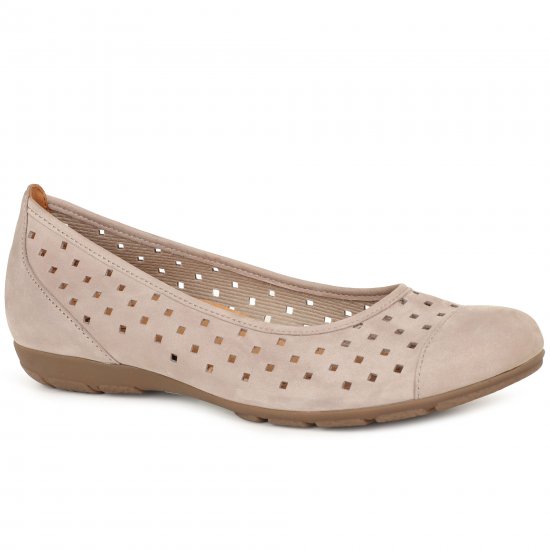 Ruffle Womens Punched Detail Casual Shoes