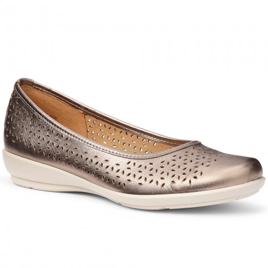 Livvy II Womens Pumps