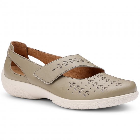 Daphne Womens Extra Wide Mary Jane Shoes