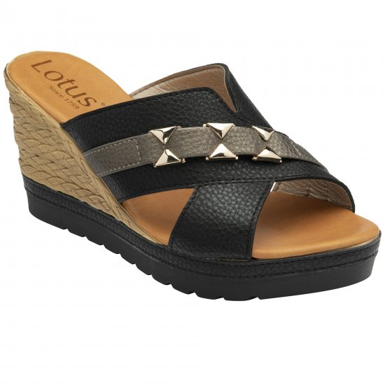 Barracuda Womens Wedge Sandals