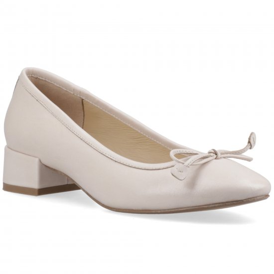 Silvia Womens Ballerina Court