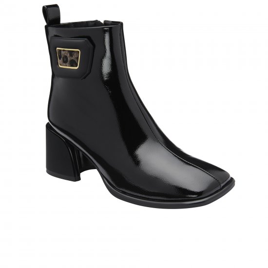 Quincy Womens Ankle Boots