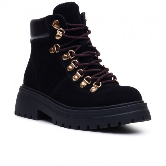 Robyn Hiker Womens Ankle Boots